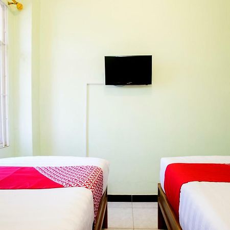 Oyo 1419 Rhona Guest House Syariah Jogyakarta Zewnętrze zdjęcie