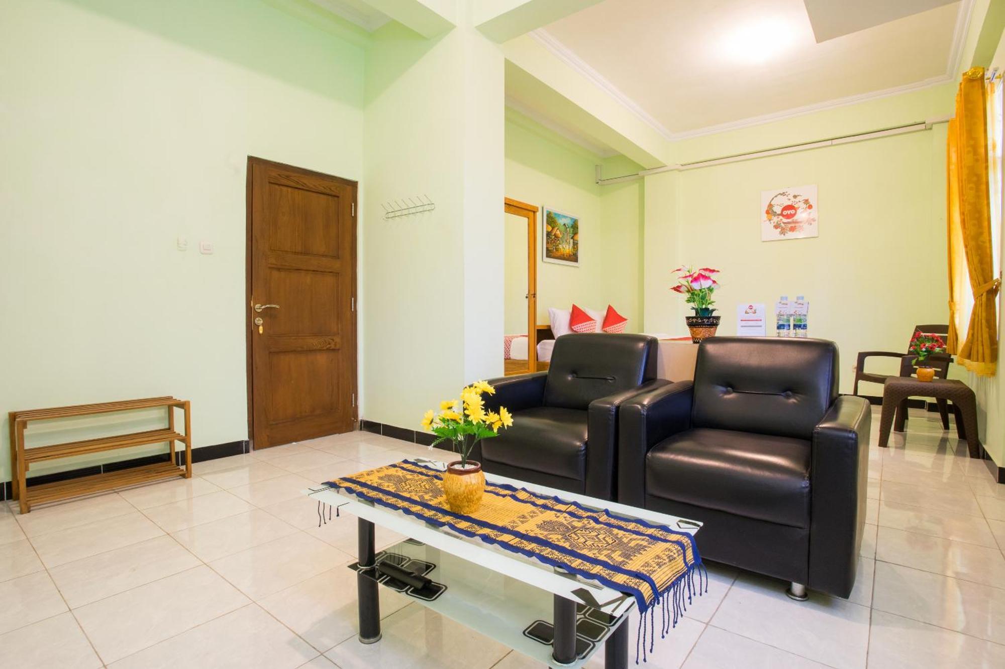 Oyo 1419 Rhona Guest House Syariah Jogyakarta Zewnętrze zdjęcie