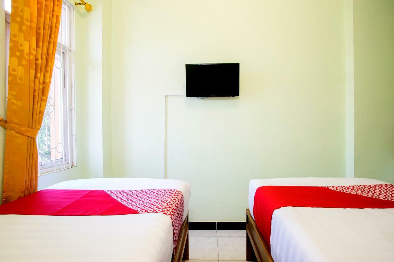 Oyo 1419 Rhona Guest House Syariah Jogyakarta Zewnętrze zdjęcie