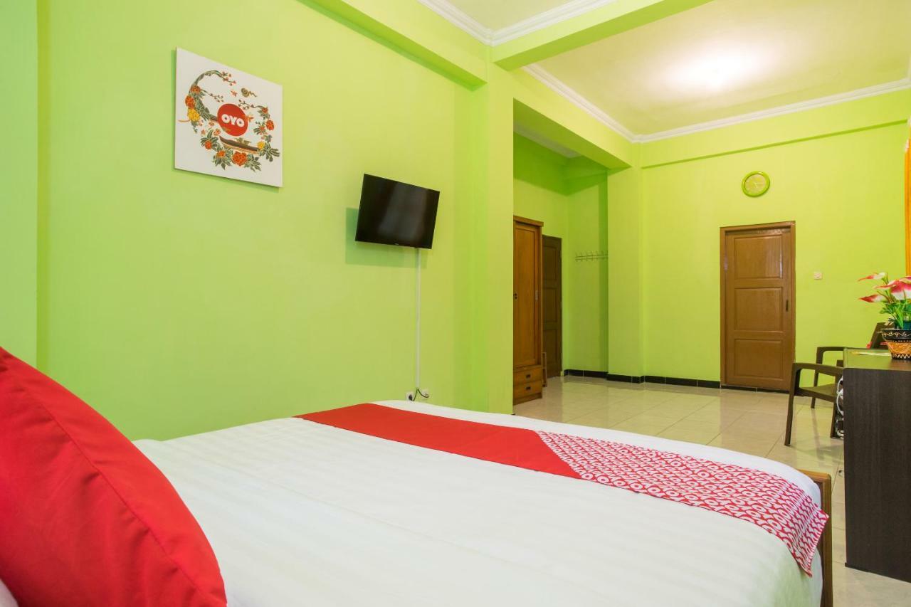Oyo 1419 Rhona Guest House Syariah Jogyakarta Zewnętrze zdjęcie